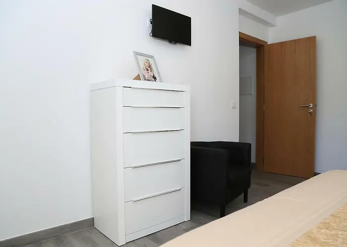 Genny's Place בית הארחה 4*