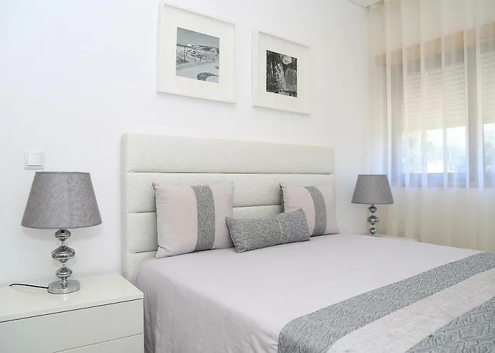 בית הארחה Genny's Place 4*