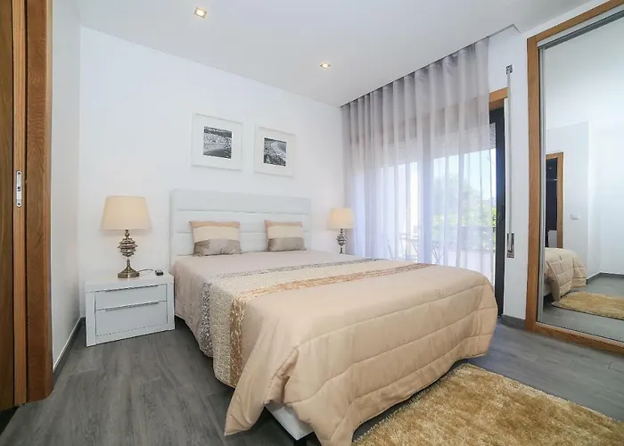 Genny's Place בית הארחה נאזרה