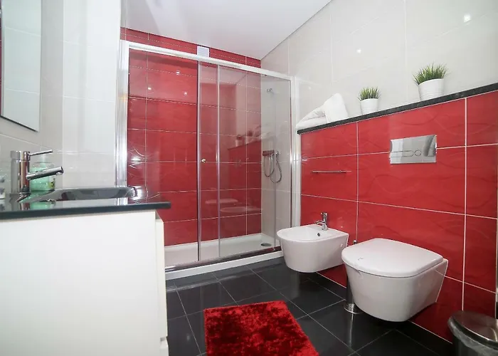 Genny's Place בית הארחה נאזרה